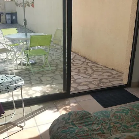 Indépendant Pensión Caux-et-Sauzens